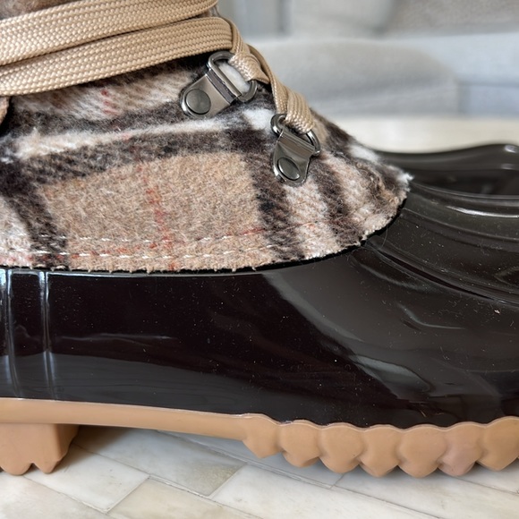 Dolce Vita Burberry Like Pattern Boots - Womens 8.5 - Picture 6 of 8